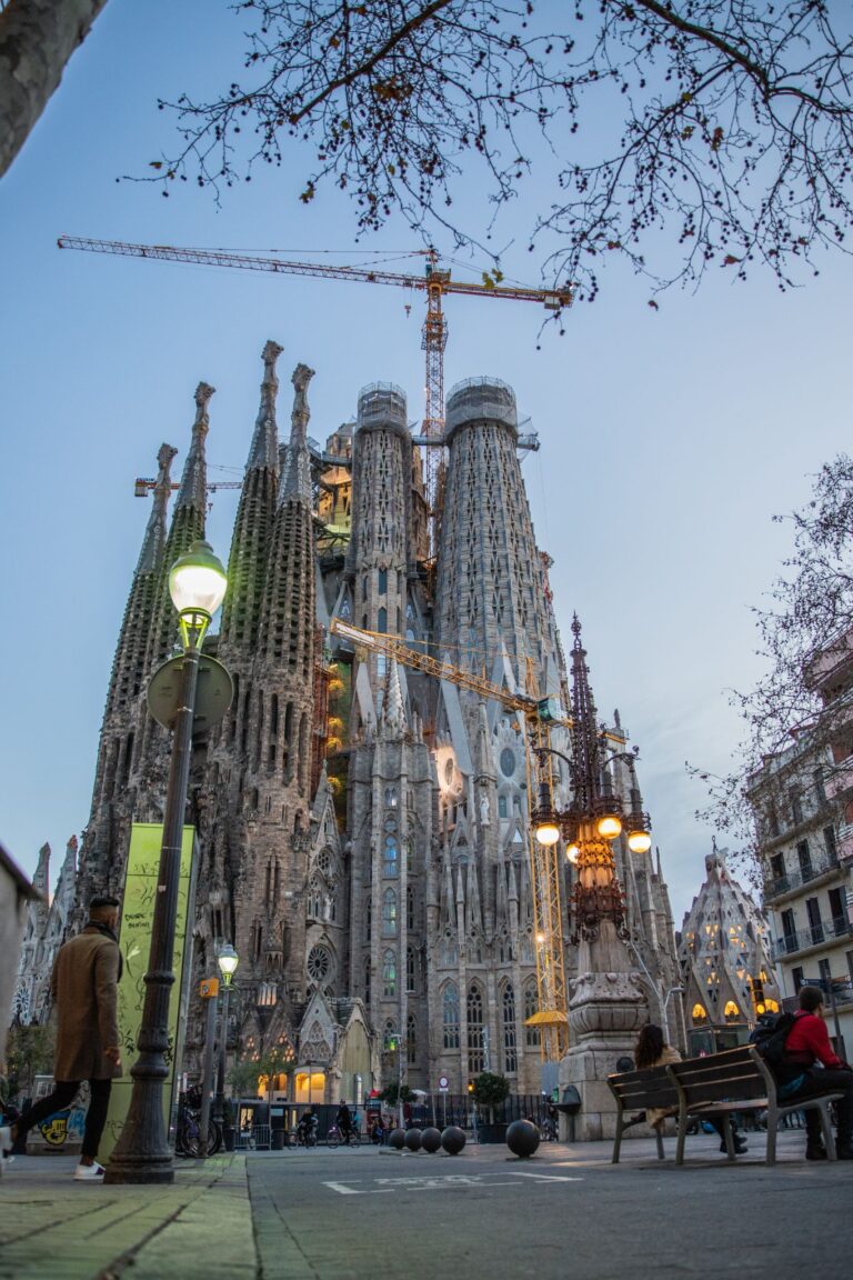 Sagrada Familia er nå verdens høyeste kirke