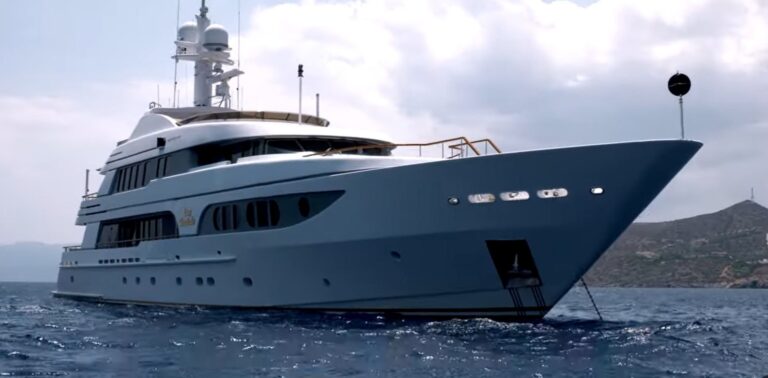 Russisk luksus-yacht senket på Mallorca