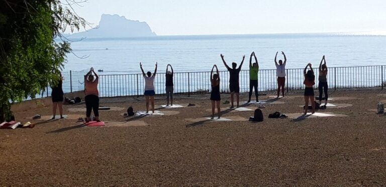 Yoga foran Middelhavet i Albir