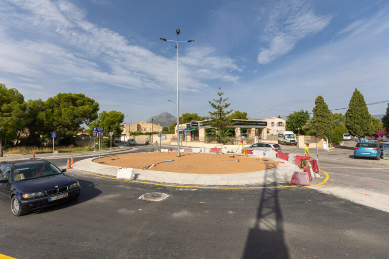 Ny rundkjøring gir bedre flyt i trafikken