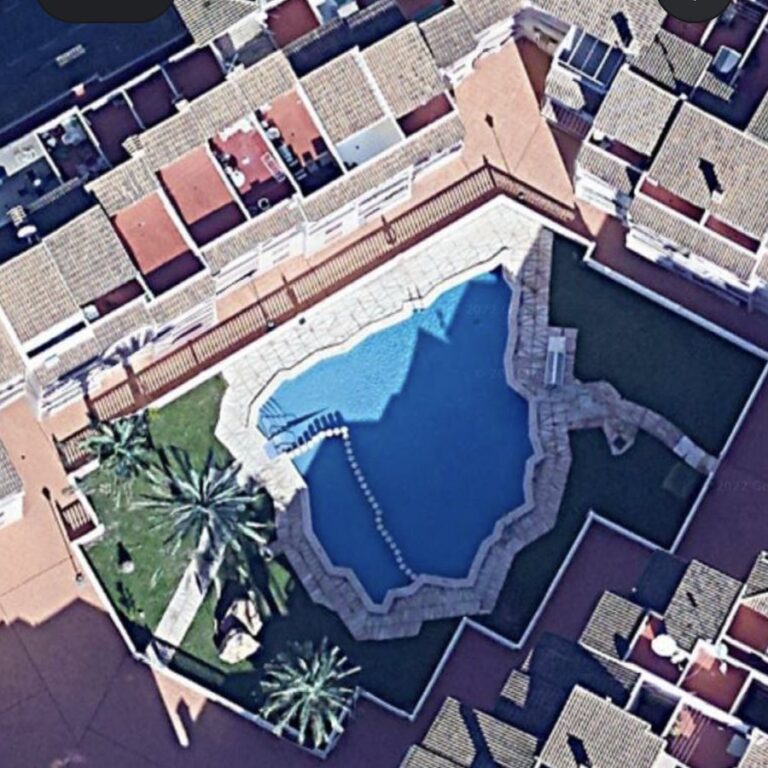 Torrevieja har Spanias mest patriotiske basseng