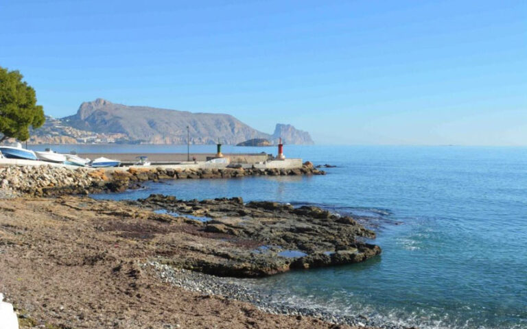 Bystyret i Altea ber om å overta konsesjonen for havnen Portet de l’Olla