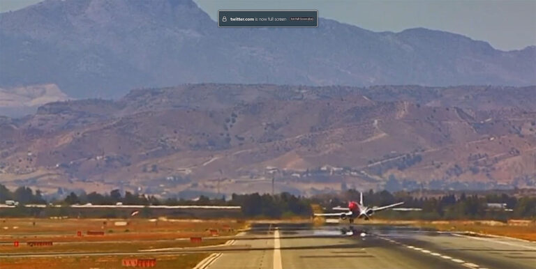 Vindkast tvang piloten til å avbryte landingen til flyet fra Trondheim