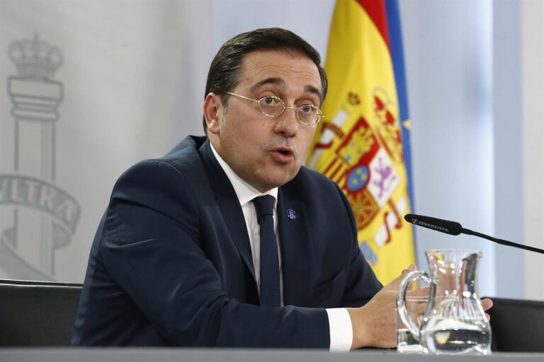 Spanias utenriksminister aviser Trums forslag om å &laquo;rydde opp Gaza&raquo;