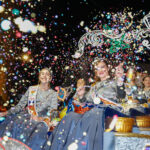 Fiestas_desfile-humor-3