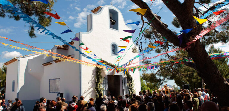 San Vicente-fiestaen i El Captivador samler Altea, Alfaz del Pi og La Nucía