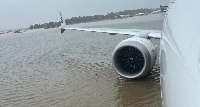 Palma flyplass åpner igjen etter store oversvømmelser