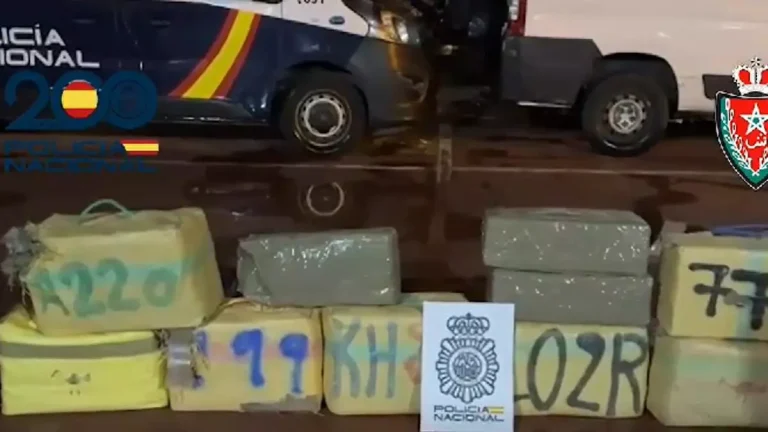 5,4 tonn hasj beslaglagt på en seilbåt i Torrevieja