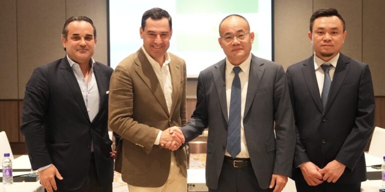 Kinesisk gigant bygger fabrikk for litiumionbatterier i Málaga